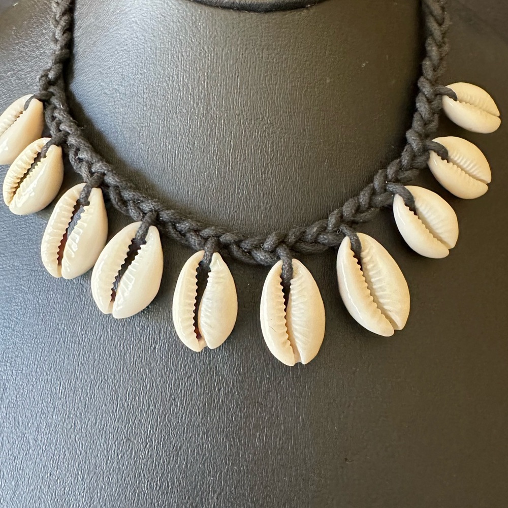 Shell Choker - image 1